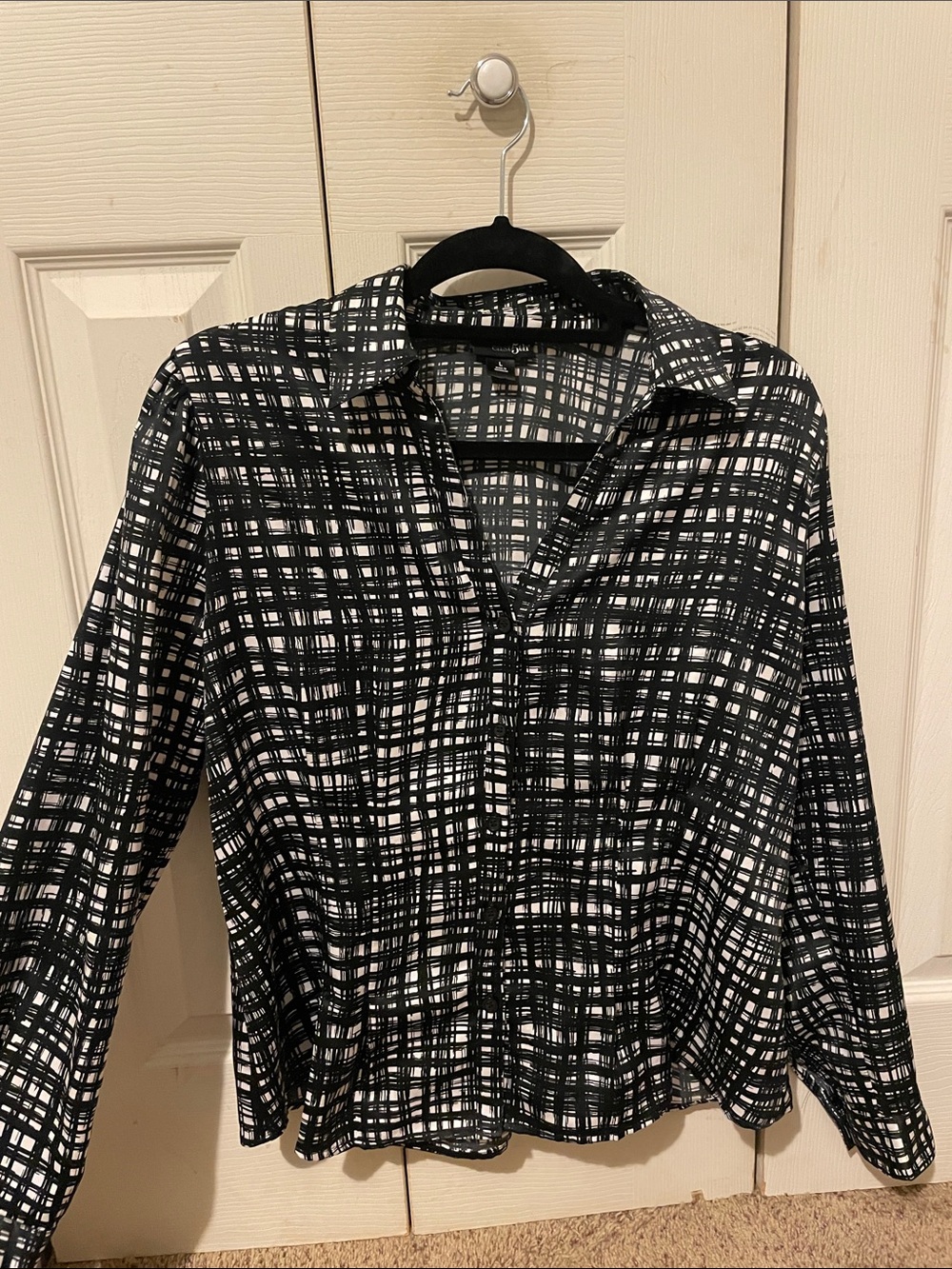 East 5th button down